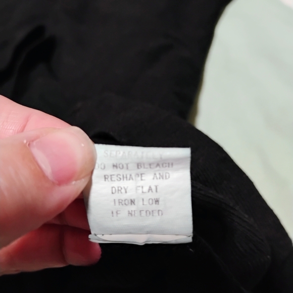 Elegant Black Lace Women's Blouse - Picture 7 of 10